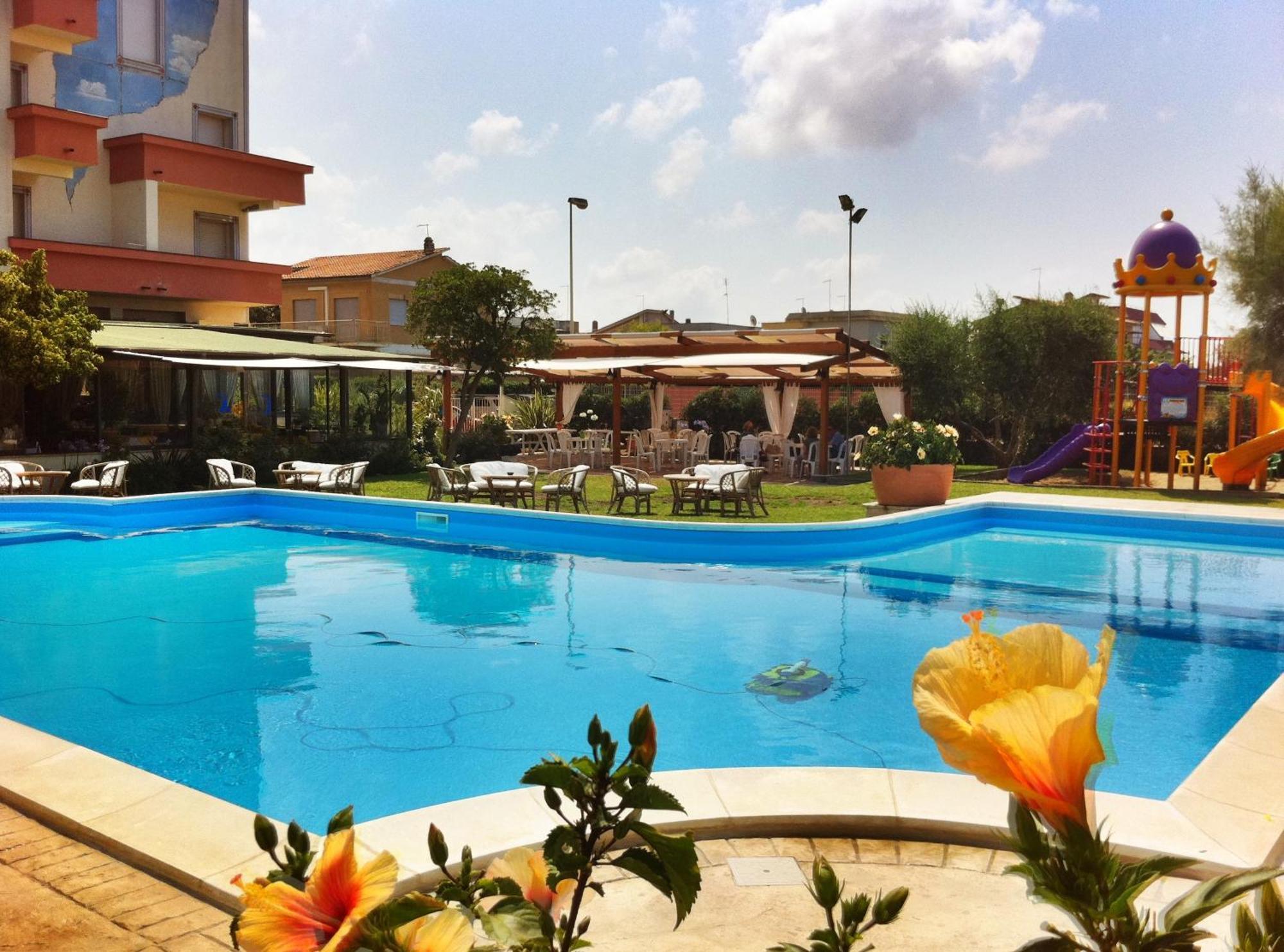 Hotel Corallo Fregenae Ngoại thất bức ảnh