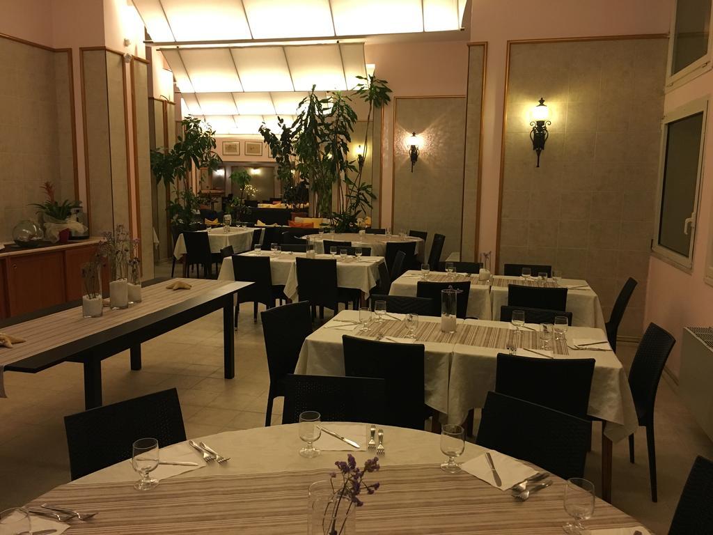 Hotel Corallo Fregenae Ngoại thất bức ảnh