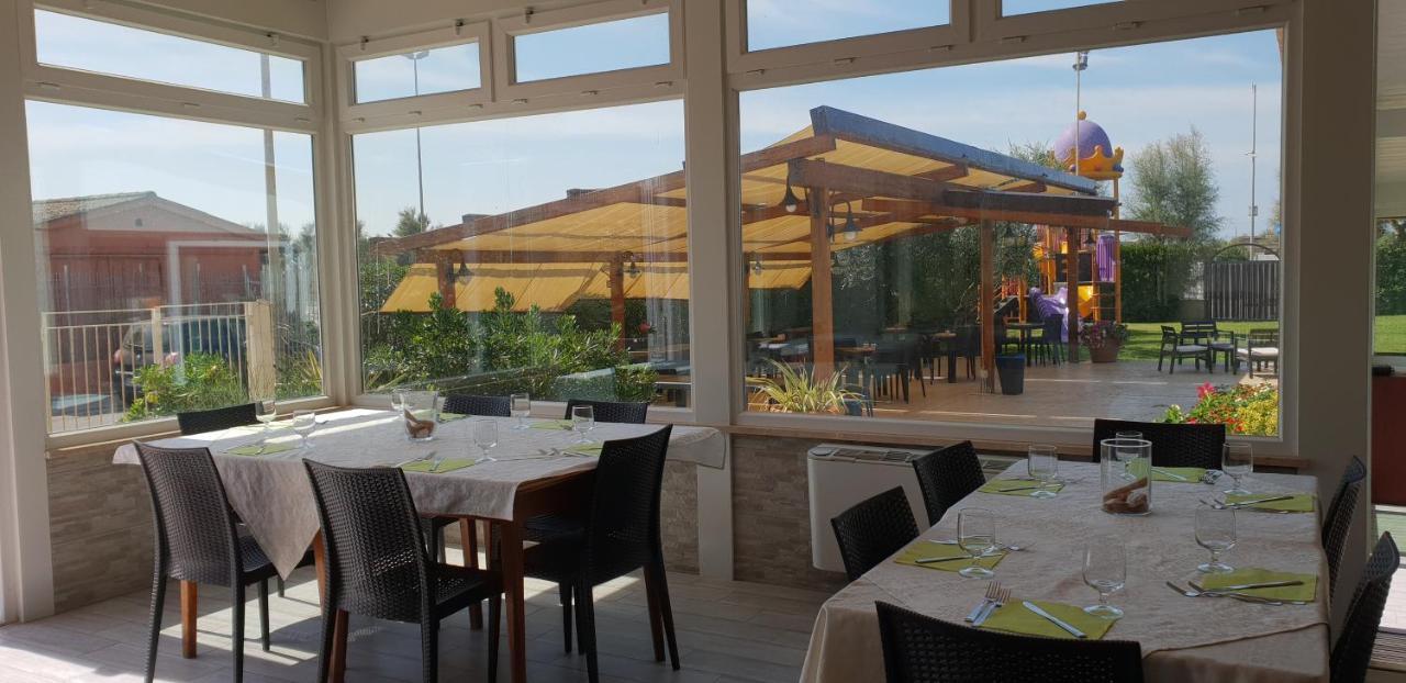 Hotel Corallo Fregenae Ngoại thất bức ảnh